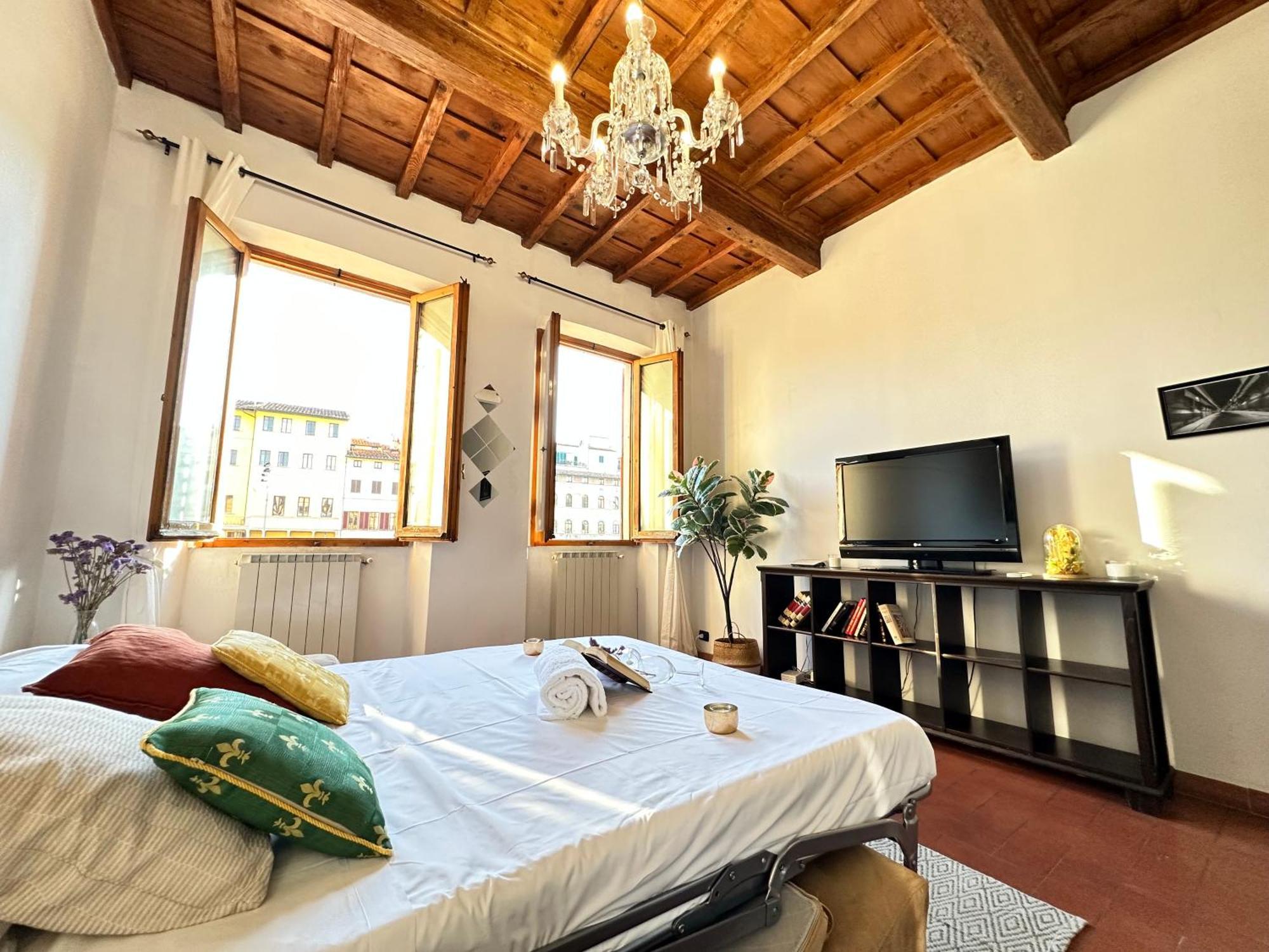 Apartment Luxurious View On Santa Croce Florenz